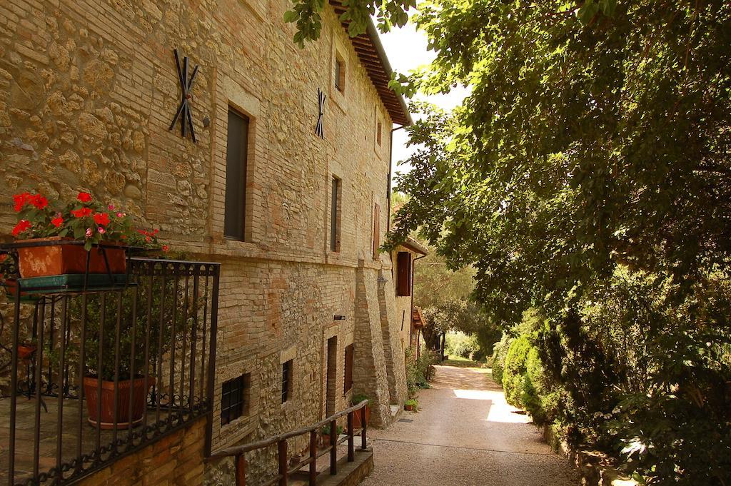 Agriturismo Casale Dei Frontini San Terenziano Exterior foto