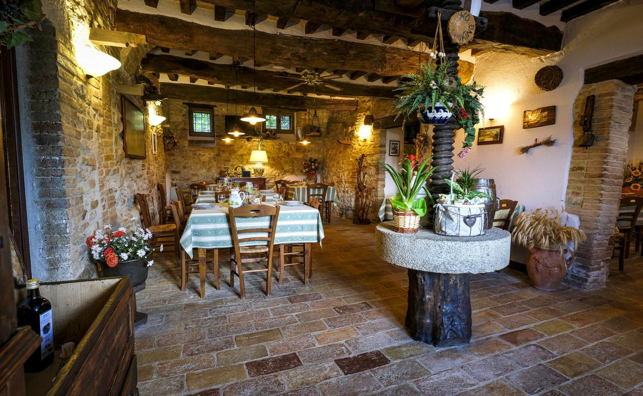 Agriturismo Casale Dei Frontini San Terenziano Exterior foto