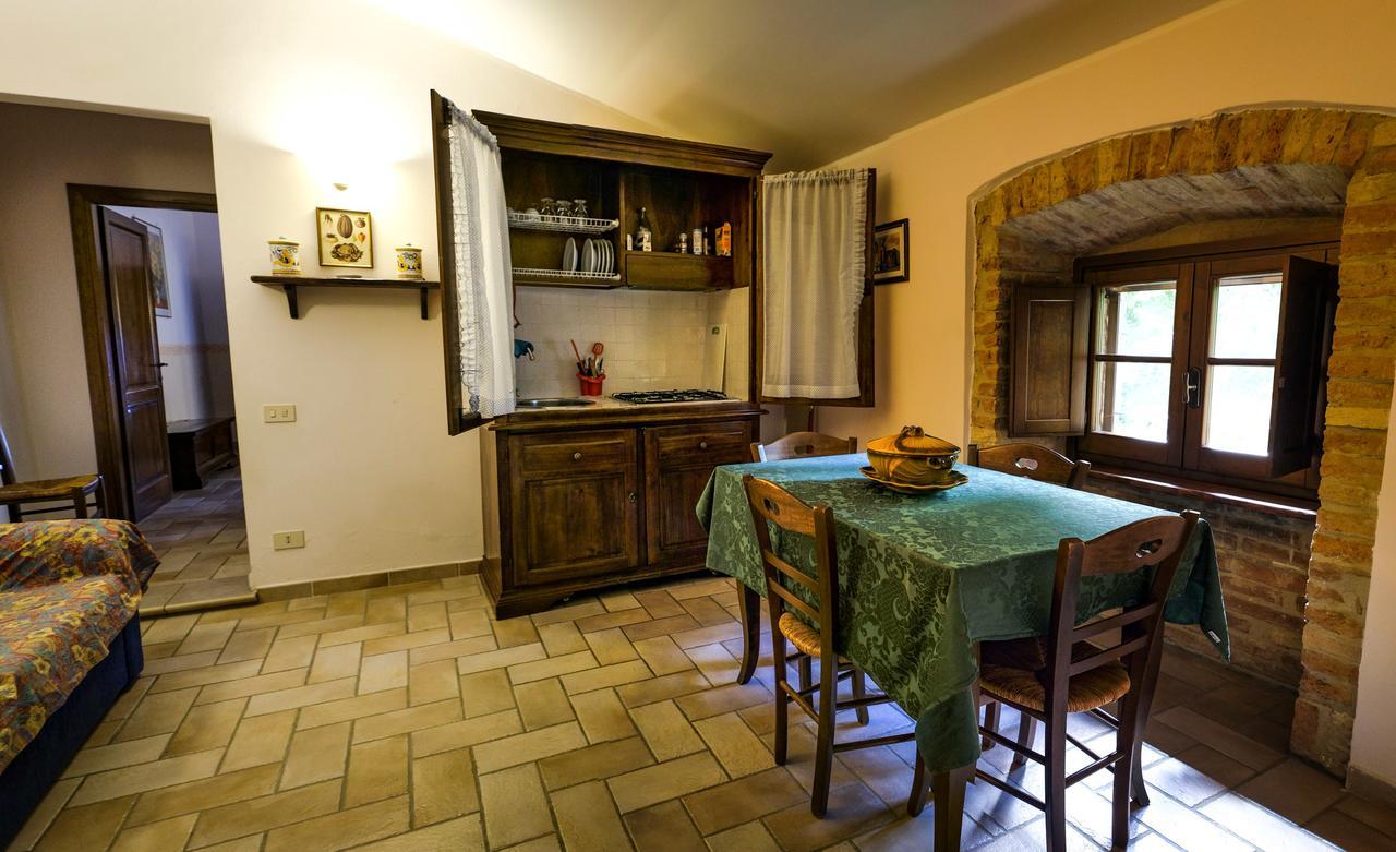 Agriturismo Casale Dei Frontini San Terenziano Exterior foto