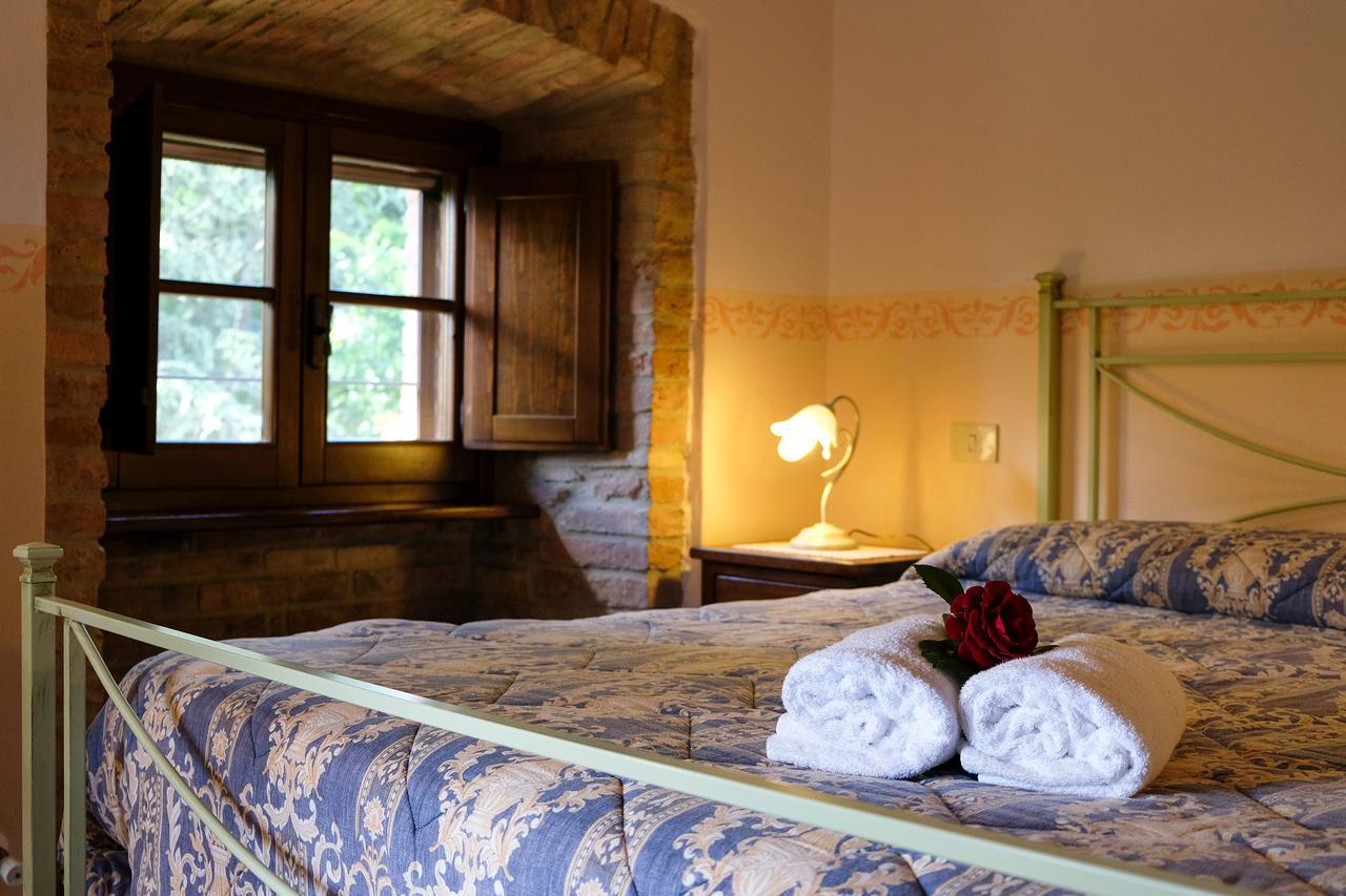 Agriturismo Casale Dei Frontini San Terenziano Exterior foto