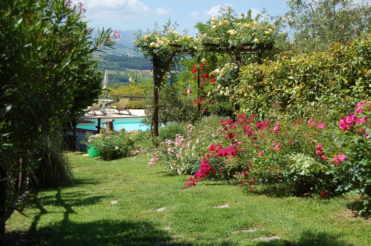 Agriturismo Casale Dei Frontini San Terenziano Exterior foto